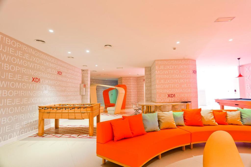 Students Xd Hotel กรานาดา ภายนอก รูปภาพ